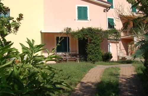 Bargone House | Home between sea and mountains