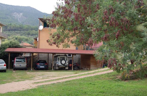 Bargone House | Home between sea and mountains