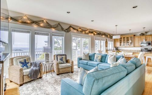 Logsden House | Home By The Sea