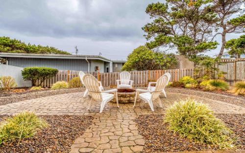 Logsden House | Home By The Sea