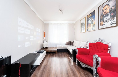 Old Town Apartment | Home cinema/2-bed, 2-bath/Free Private Parking