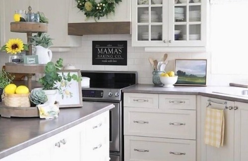 Woodridge House | Home in Clermont| King-sized bed