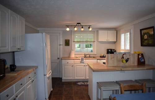 Hendersonville Other | Home in Hendersonville's Historic Lennox Park close to many fun activities.