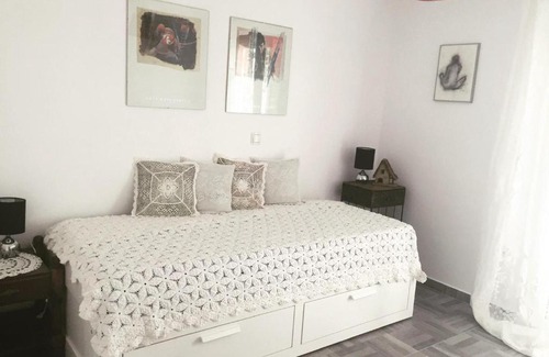 Velon House | Home next to the beach