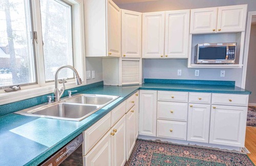 Mandana House | Home on Skaneateles Lake with dock near Marina