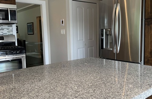 Upper Lonsdale House | Home Rental With Extra Large Deck