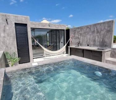 Merida Municipality Apartment | Home Rooftop Private Jacuzzi 3 Bedroom 4 Bth 120Mb