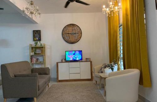 Kampung Rawa House | Home Sweet Home Terrace Landed House