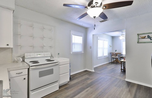 Over Place Area House | Home Sweet Santos