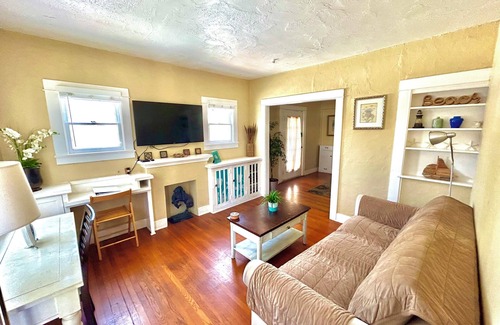 Beach Barber Tract Cottage | Home to Hollywood Movie Stars! Cute yard! 3 minute walk to direct beach access!