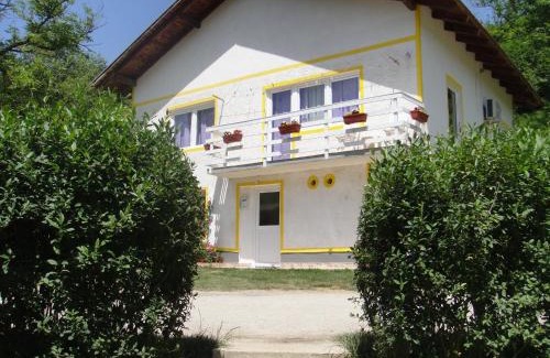 Bihac Apartment | Home-Vasva and Hazim