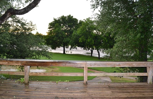 Salado House | HOME WITH A VIEW! Mill Creek and Golf Course