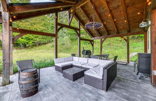 Hamilton House | Home with Private Dock Near Colgate University