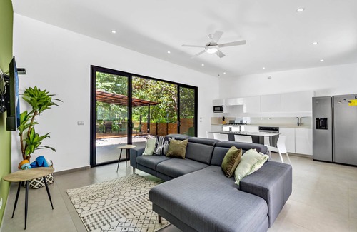 Tamarindo House | Home with the best pool 5 min drive to town
