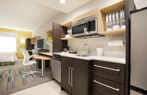 Houston Hotel | Home2 Suites by Hilton Houston-Pearland