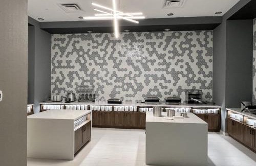 Downtown West Hotel | Home2 Suites By Hilton St Louis Downtown