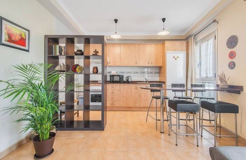 Sardina Apartment | Home2Book Bright Retreat with Pool, Sardina Beach