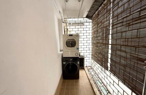 Ba Dinh Apartment | Home4you - Căn hộ 1 ngủ tại Ba Đình với Ban Công cực Chill