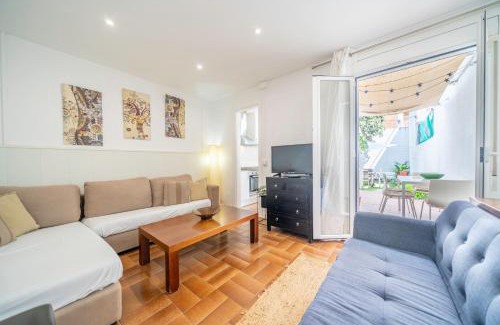 Calella House | HomeHolidaysRentals Arlene
