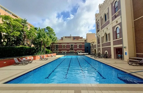 Redfern Apartment | Homely Apartment In Sought After Building
