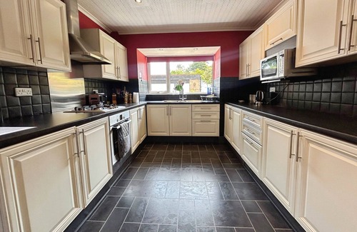 Liverpool House | Homely house in a quiet, leafy and perfect location for everything Liverpool