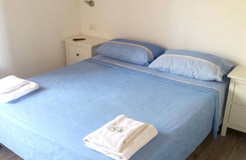 Crotone House | Homerez - 10 m away from the beach! House for 4 ppl. with shared pool at Crotone