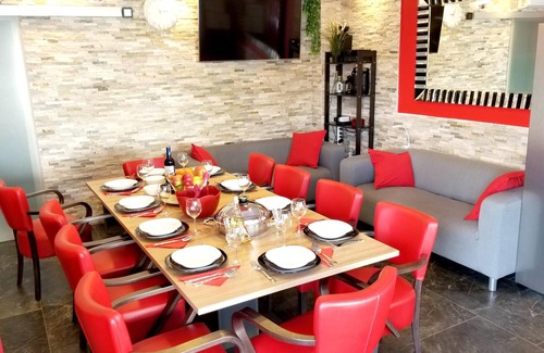 Vantacici Villa | Homerez - 100 m away from the beach! Big villa with swimming-pool and jacuzzi