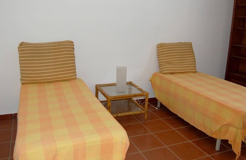 Guarda House | Homerez - Amazing house for 10 ppl. with swimming-pool at Vila Fernando
