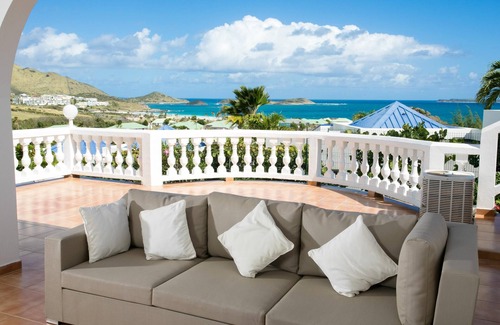 Orient Bay Villa | Homerez - Amazing villa 500 m away from the beach for 6 ppl. with swimming-pool