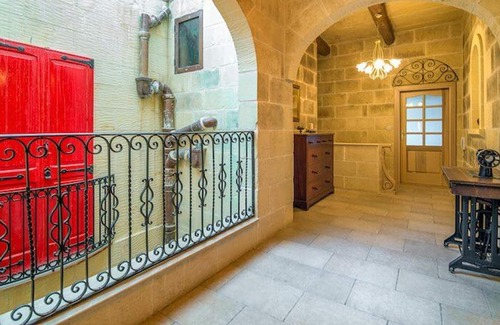 Nadur Villa | Homerez - Amazing villa 1 km away from the beach for 13 ppl. with swimming-pool