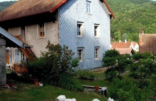 Plancher-les-Mines Apartment | Homerez - Apartment Plancher-les-Mines