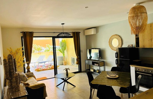 Ajaccio Apartment | Homerez - Apartment Ajaccio sea view