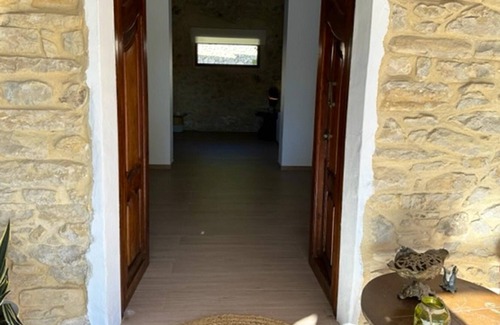 Paratella Apartment | Homerez - Apartment for 6 pers. with swimming pool and garden in Benimarco