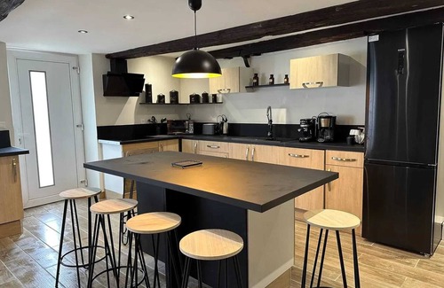 Souvigny Apartment | Homerez - Apartment Souvigny parking