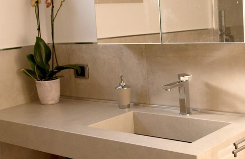 Caiazzo Apartment | Homerez - Appartement for 5 ppl. with shared pool and garden at Bosco di Caiazzo