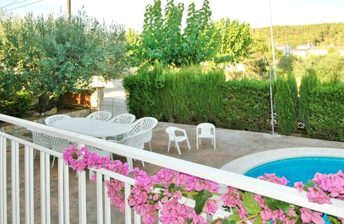 Canyelles Apartment | Homerez - Appartement 6 km away from the beach for 8 ppl. with swimming-pool