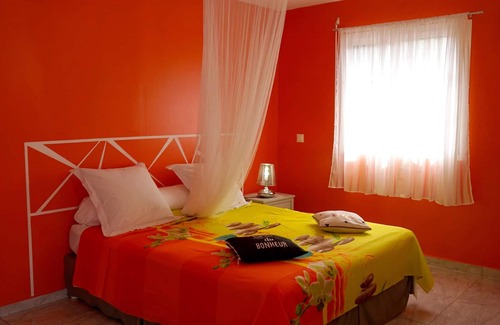 Cafeiere Apartment | Homerez - Appartement for 2 ppl. with shared pool, jacuzzi and spa at Deshaies