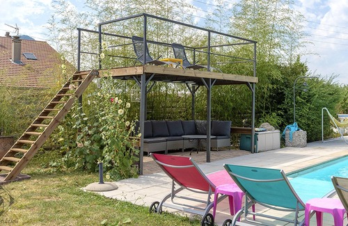 Voreppe Apartment | Homerez - Appartement for 4 ppl. with shared pool, garden and terrace at Voreppe