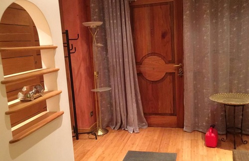 Catonvielle Apartment | Homerez - Appartement for 5 ppl. with swimming-pool and jacuzzi at Catonvielle