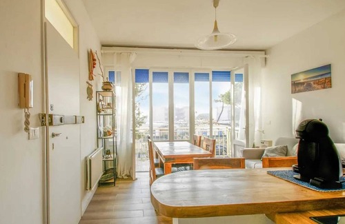 Lido degli Scacchi Apartment | Homerez - Apt in Lido di Pomposa, balcony.