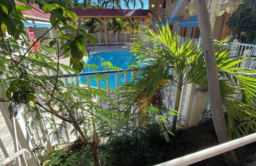 Baille-Argent Apartment | Homerez - Apt in Pointe-Noire w/pool