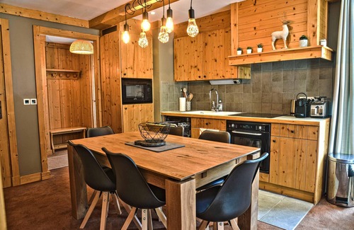 Les Deux Alpes Apartment | Homerez - Apt. Mountain View - Les Deux Alpes