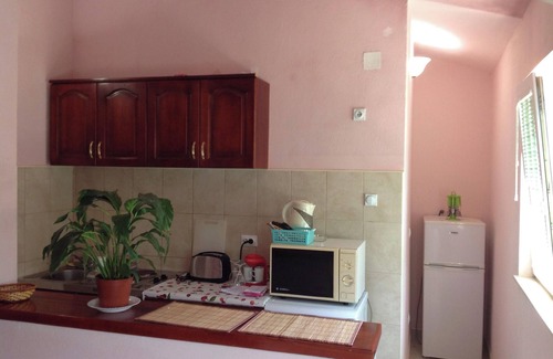 Radovici Apartment | Homerez - Apt mountain view - Radovići