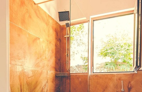 Canamero House | Homerez - Beautiful house for 6 ppl. with shared pool and terrace at Cañamero