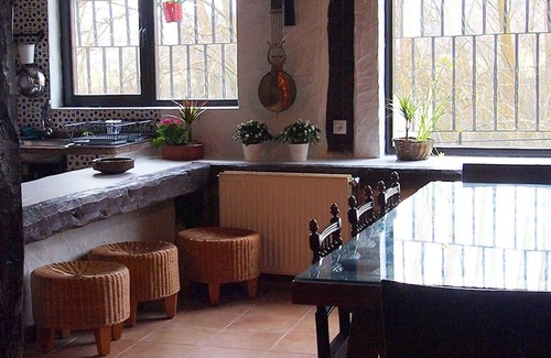 Villasur de Herreros House | Homerez - Big house for 12 ppl. with terrace at Villasur de Herreros