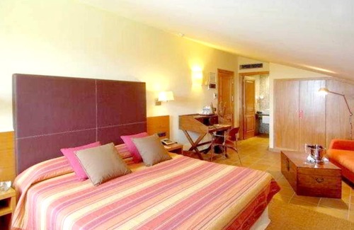 Sant Gregori Villa | Homerez - Big villa for 20 ppl. with swimming-pool and jacuzzi at Sant Gregori