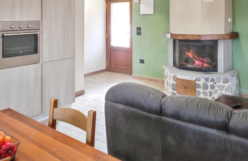 Caprese Michelangelo House | Homerez - Charming house at Caprese Michelangelo