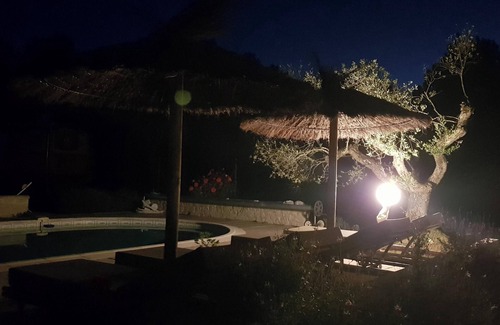 Bussac-Foret House | Homerez - Comfortable House in Bussac-Forêt - Pool