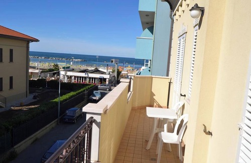 Viserbella Apartment | Homerez - Comfortable Apartment in Rimini - 50 m² - Near the Beach