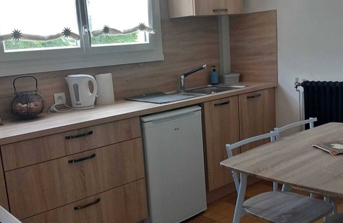 Bigny House | Homerez - Cozy House with Terrace in Vallenay